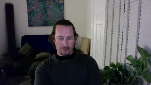 Snapshot of bad_dad43 chatting on April 28, 2:27 am Bad dad43 online show from April 28, 2:27 am