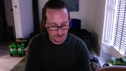 Snapshot of bad_dad43 chatting on June 2, 4:58 am Bad dad43 online show from June 2, 4:58 am