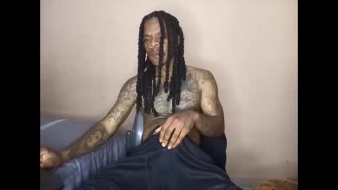Snapshot of bad_dawgg chatting on June 7, 2:10 pm rastafaria online show from June 7, 2:10 pm
