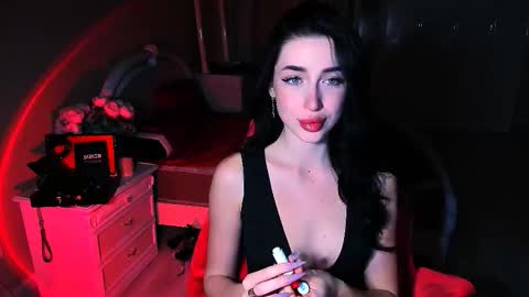 Miss Desire...do you remember online show from November 18, 4:50 am