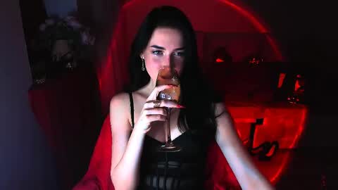 Snapshot of bad_desire chatting on April 19, 5:23 pm Miss Desire...do you remember online show from April 19, 5:23 pm