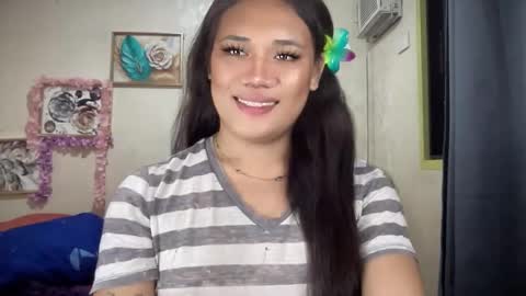 Snapshot of bad_kitty_amara chatting on February 16, 11:39 am AMARA - FOLLOW ME AND THUMBS UP online show from February 16, 11:39 am