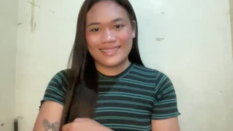 AMARA - FOLLOW ME AND THUMBS UP online show from April 9, 4:56 pm