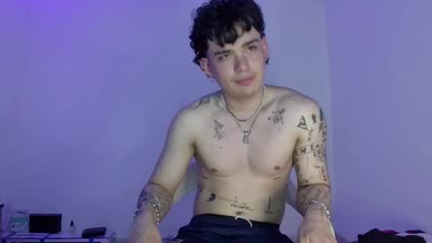 bad_vegitta online show from October 14, 6:52 pm