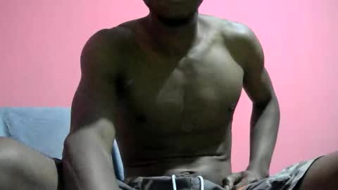 badaddo910342 online show from October 20, 5:13 pm