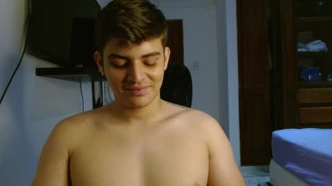 badbunny_69_ online show from April 3, 11:03 pm