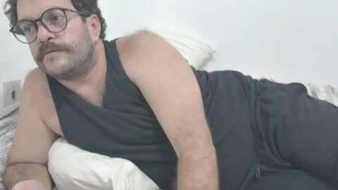 Snapshot of baddaddybrasil chatting on May 17, 12:19 am Baddaddybrazil online show from May 17, 12:19 am