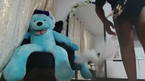 Snapshot of baddestslut001 chatting on May 5, 12:40 am baddestslut001 online show from May 5, 12:40 am