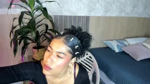 Snapshot of baddie_delaylaa chatting on April 4, 6:16 pm BADDIE DELAYLA online show from April 4, 6:16 pm
