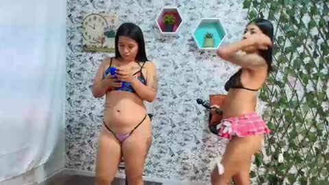 Snapshot of badgirls_000 chatting on May 16, 11:09 am candy and dayan online show from May 16, 11:09 am