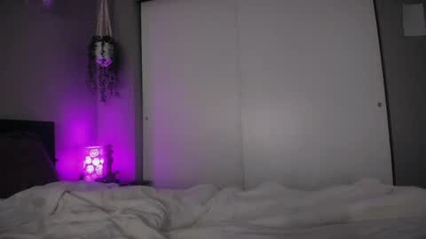 Snapshot of badgrljade chatting on May 28, 2:53 am Jade online show from May 28, 2:53 am