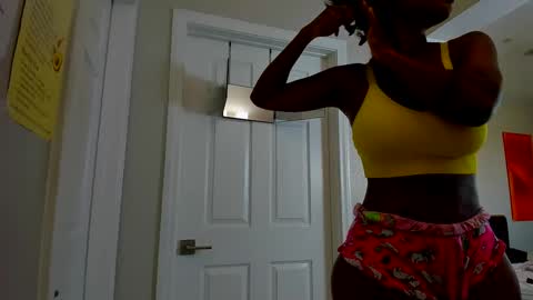 badgurldnay online show from September 17, 3:46 pm