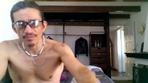 Mexican livin Off the Wall online show from April 25, 7:22 pm