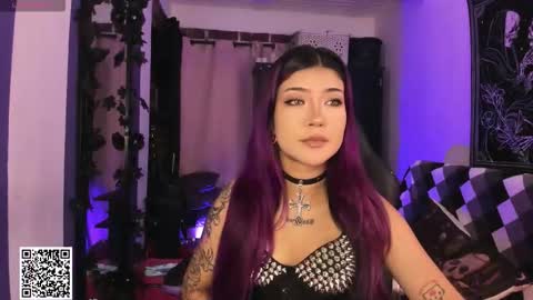        Please help me to reach 100 thumbs up online show from March 23, 9:41 pm