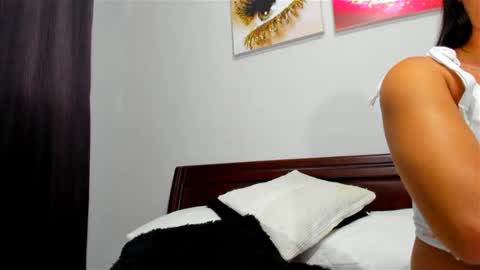 Snapshot of badoozdoll69 chatting on March 6, 2:51 am Alexandra  Independent model online show from March 6, 2:51 am