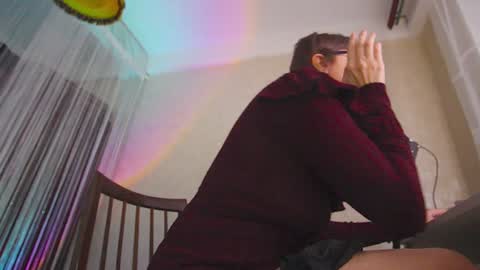 engely online show from December 19, 10:24 am