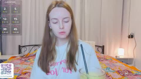 Snapshot of bae_cake_ chatting on May 24, 6:57 pm Alice online show from May 24, 6:57 pm