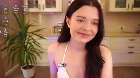 Snapshot of bae_miamor chatting on June 29, 3:45 pm Hello my name is Ariella online show from June 29, 3:45 pm