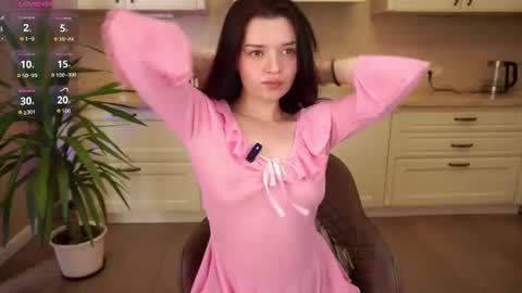 Snapshot of bae_miamor chatting on July 1, 3:01 pm Hello my name is Ariella online show from July 1, 3:01 pm