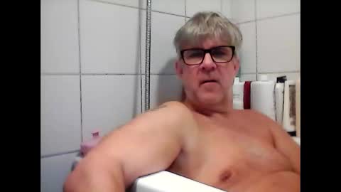 baggelina75 online show from January 12, 9:29 pm