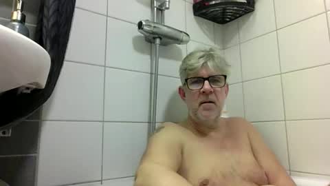 baggelina75 online show from January 18, 7:39 pm