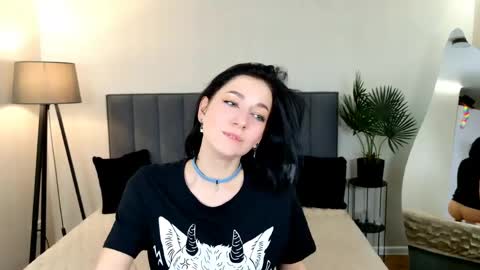 Snapshot of baileelynn chatting on May 10, 12:43 pm Bailyn online show from May 10, 12:43 pm