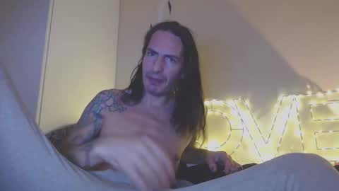 Bailey online show from March 2, 12:02 am