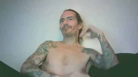 Snapshot of bailey39 chatting on June 18, 10:58 pm Bailey online show from June 18, 10:58 pm