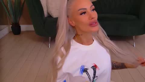 bailey_rush online show from March 27, 7:02 pm