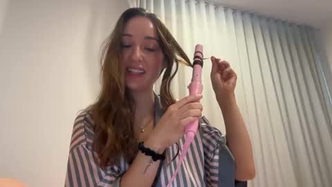 baileyrosee online show from March 22, 10:57 pm