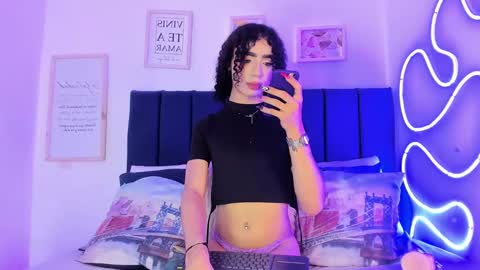 ballesteros_ online show from October 27, 8:07 am