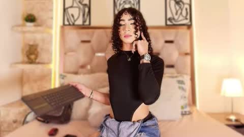 ballesteros_ online show from December 15, 3:33 am