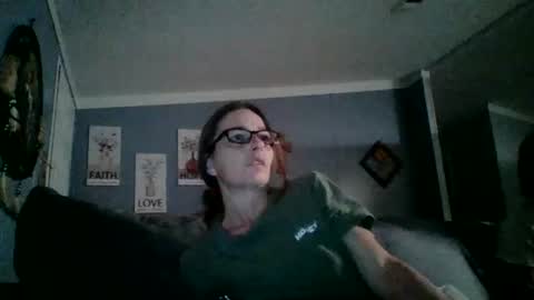 Snapshot of bamacpl80 chatting on May 8, 1:44 am bamacpl80 online show from May 8, 1:44 am