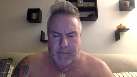 banana5289 online show from February 7, 10:30 am