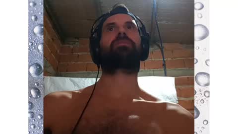 Ezequiel online show from January 12, 1:11 am