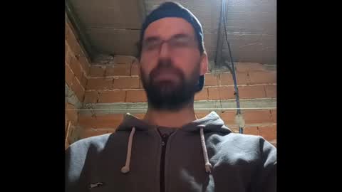 Ezequiel online show from November 19, 1:27 am