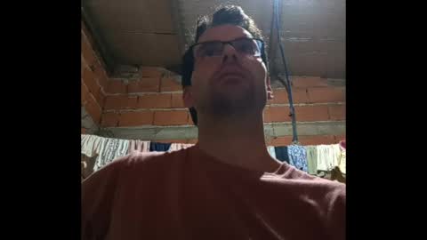 Ezequiel online show from April 8, 2:00 am