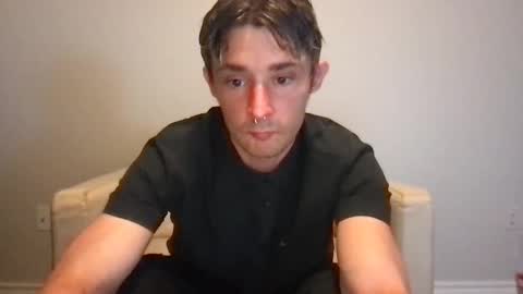 Snapshot of bananacurvesleft chatting on May 8, 7:03 am bananacurvesleft online show from May 8, 7:03 am