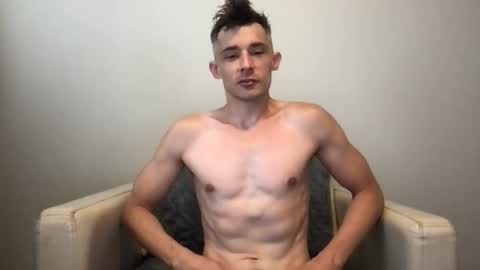 Snapshot of bananacurvesleft chatting on May 17, 12:19 am bananacurvesleft online show from May 17, 12:19 am