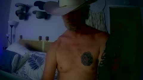 bananas318 online show from October 24, 2:30 am