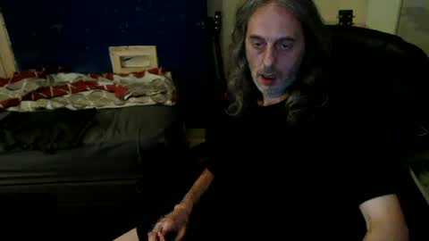 Snapshot of bangintoleather chatting on June 22, 2:02 am bangintoleather online show from June 22, 2:02 am