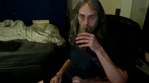 Snapshot of bangintoleather chatting on July 4, 2:07 am bangintoleather online show from July 4, 2:07 am