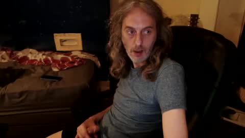 Snapshot of bangintoleather chatting on July 8, 1:43 am bangintoleather online show from July 8, 1:43 am