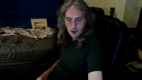 Snapshot of bangintoleather chatting on July 12, 2:02 am bangintoleather online show from July 12, 2:02 am