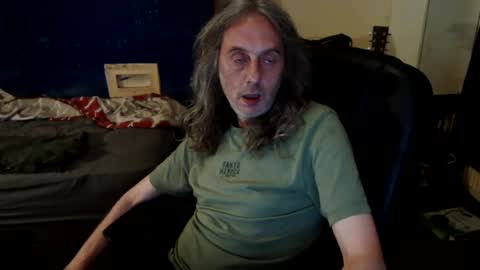 Snapshot of bangintoleather chatting on July 13, 2:14 am bangintoleather online show from July 13, 2:14 am