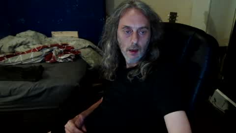 Snapshot of bangintoleather chatting on July 21, 1:41 am bangintoleather online show from July 21, 1:41 am