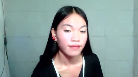 Snapshot of baninay810654 chatting on May 9, 10:26 pm baninay810654 online show from May 9, 10:26 pm