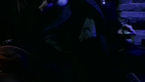 Snapshot of banjoey48 chatting on December 31, 4:27 am BANJOEY online show from December 31, 4:27 am