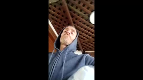 Snapshot of barakovaarslan chatting on April 6, 12:17 pm barakovaarslan online show from April 6, 12:17 pm
