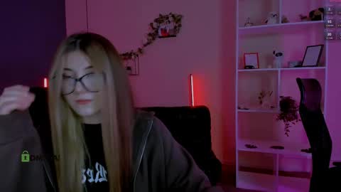 Snapshot of barbara_crazy chatting on May 2, 7:52 pm barbara_crazy online show from May 2, 7:52 pm